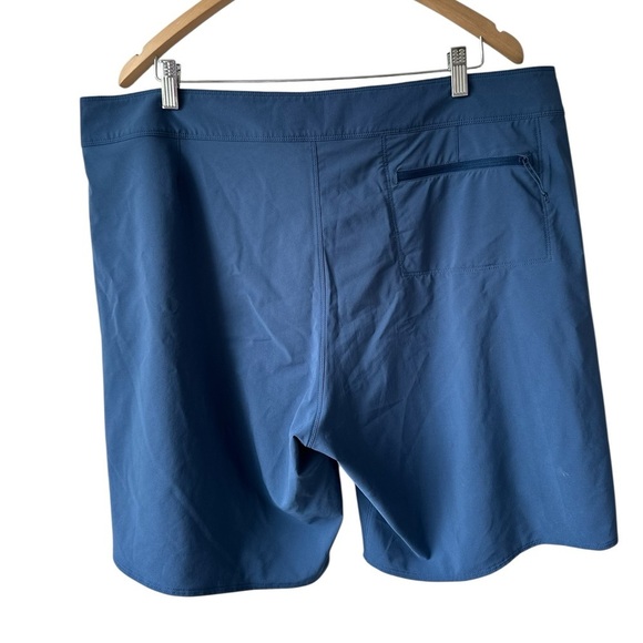 Patagonia Mens 40 Blue Hydropeak 10" Inseam Swim Trunks - Picture 3 of 16